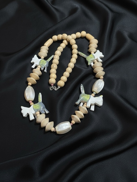 Vintage Jewelry - Hand carved Cat Motif Necklace in Natural Wood and Pearl Accents
